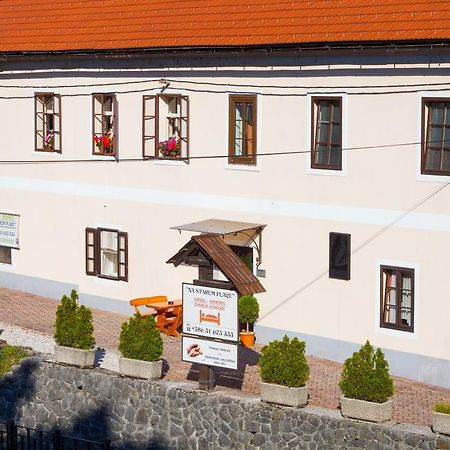 Apartma Na Starem Placu Идрия Екстериор снимка