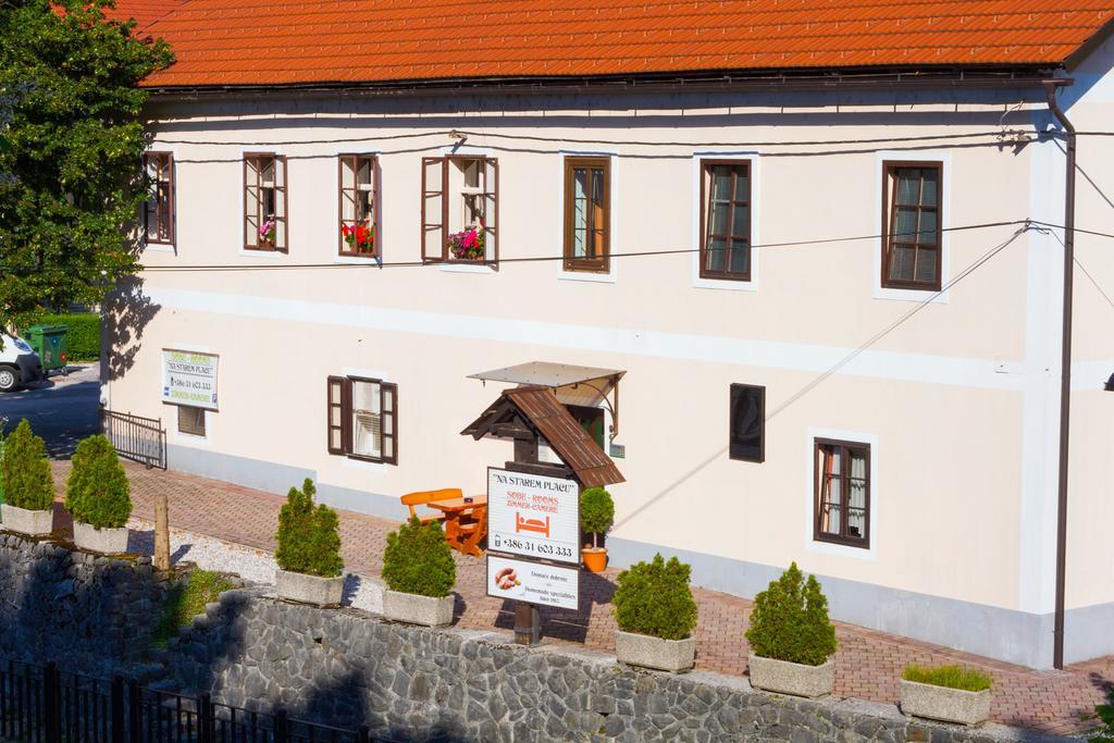 Apartma Na Starem Placu Идрия Екстериор снимка
